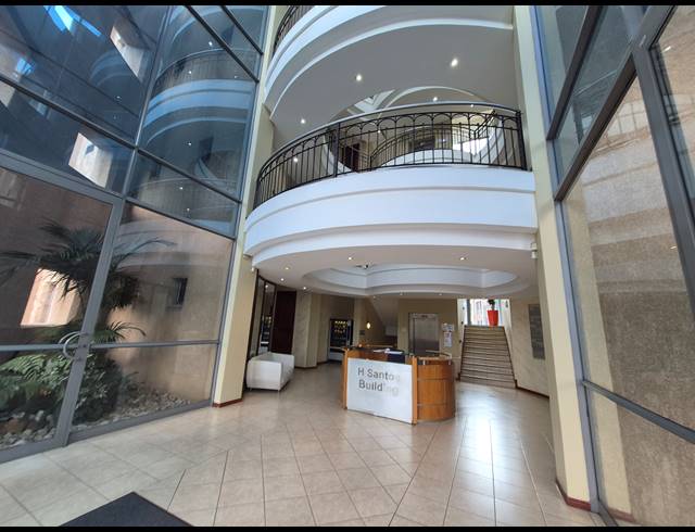 348M² OFFICE TO LET IN BRUMA
